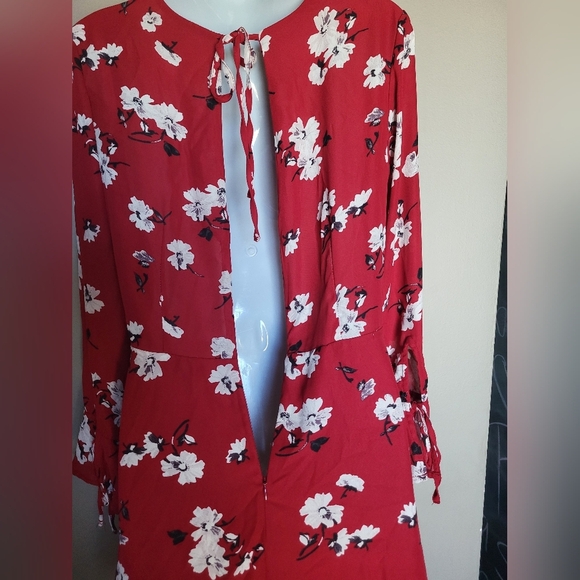 Dynamite Red Floral Long Sleeve Dress, Size Small - Picture 4 of 5